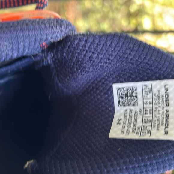 Auburn team issued athletic shoes to small for me in great condition - Picture 3 of 4